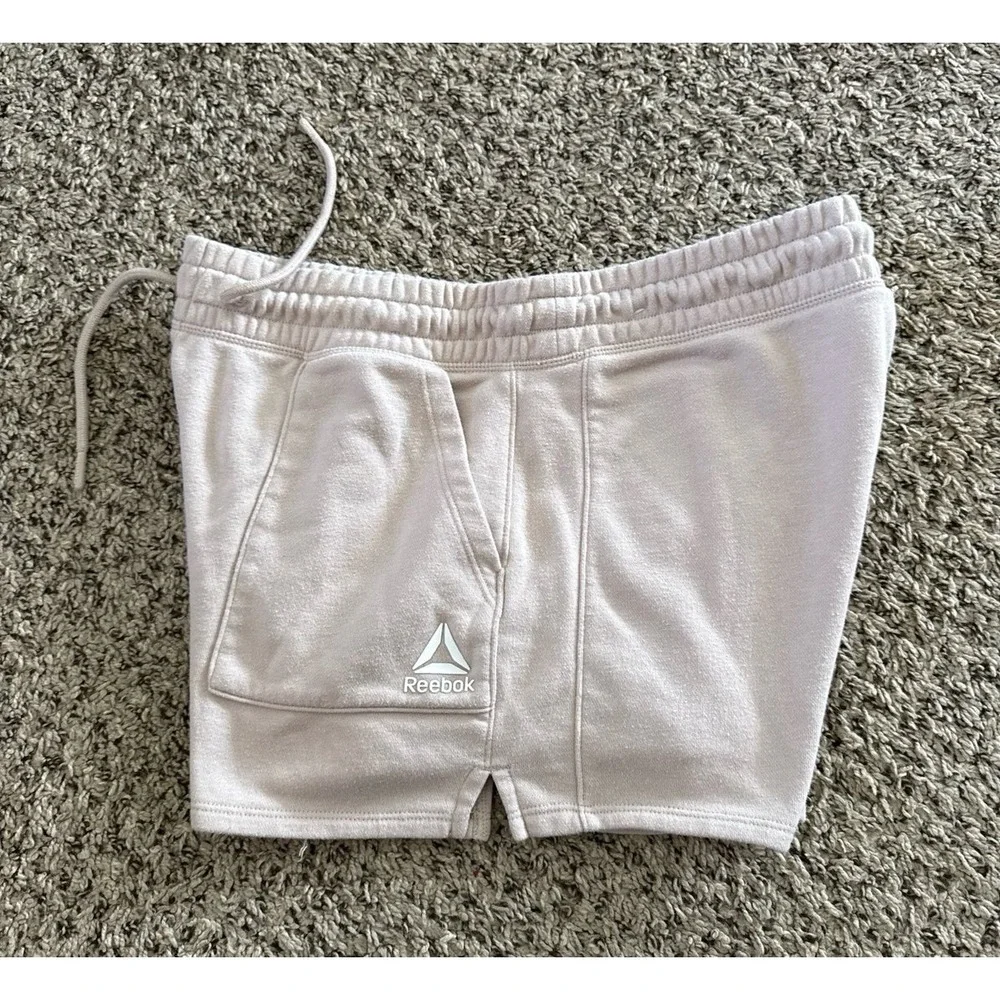 Reebok Women's Tan Y2K Sweat‎ Shorts Size Medium